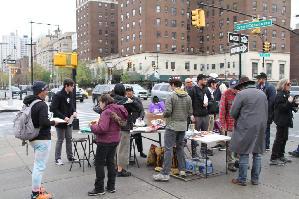 Campaigning, April 20. Credit: X/Jose Vega